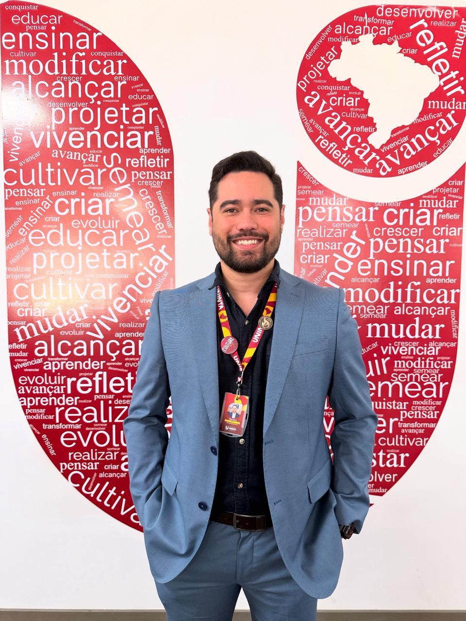 Prof. Me. Filipe Leão Ferro