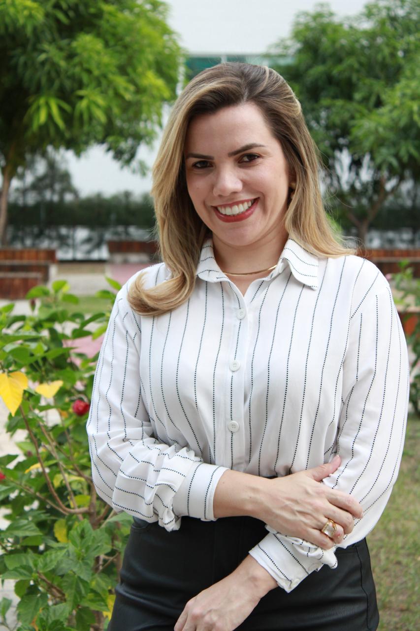 Profa. Ma. Emanuelle Franca Vasconcelos Santana